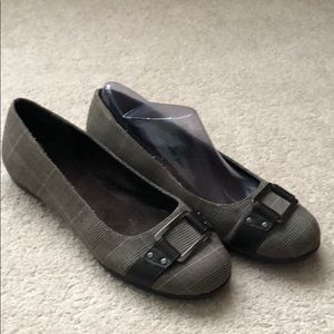 Aerosoles Brown plaid ballet flats.